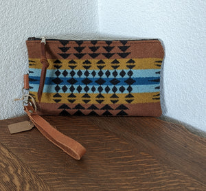 Gale Wristlet - Brown