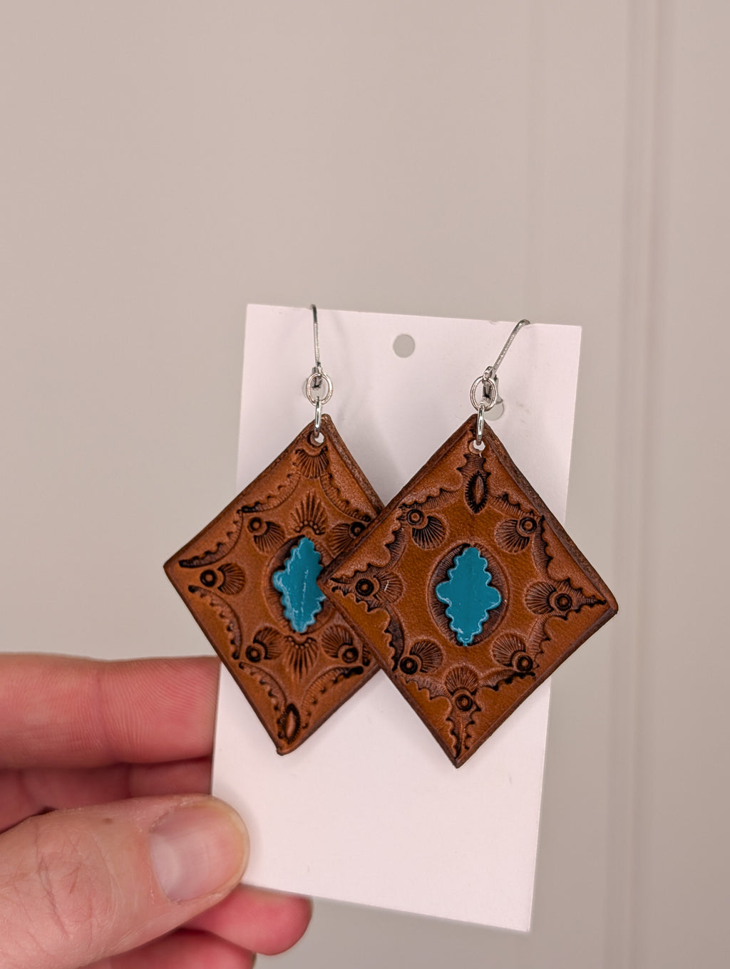 Leather earrings Diamond w/ Turquoise